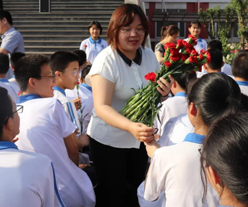 商河实验中学翟杰